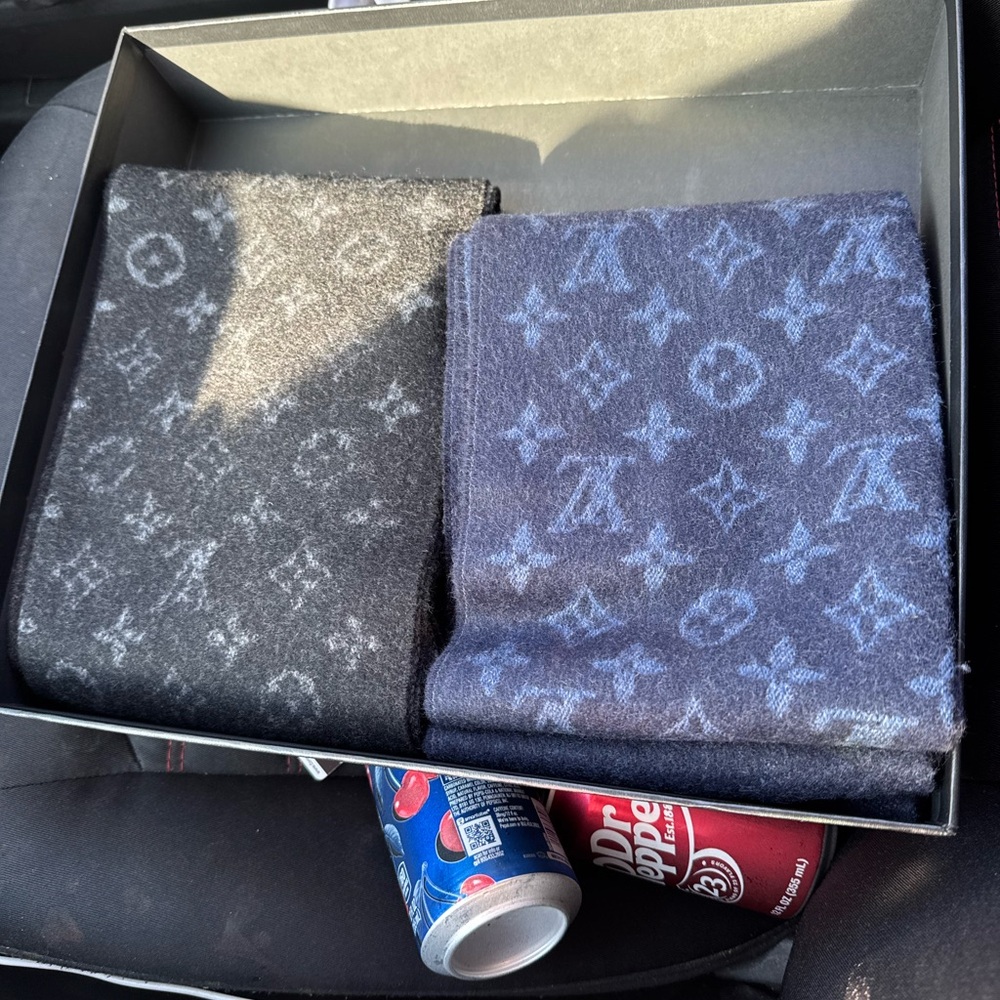 Louis Vuitton Black and Blue Monogram Scarves